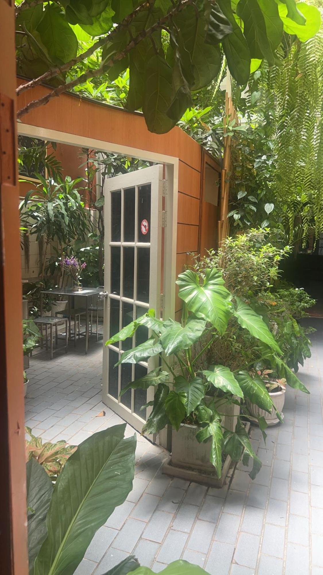 Vonden Garden By Merry V Banguecoque Exterior foto